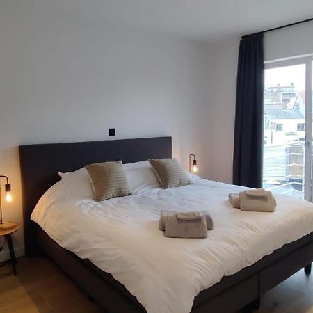 Luxueus, Ruim Appartement Op 350M Van Het Strand Остенде Экстерьер фото