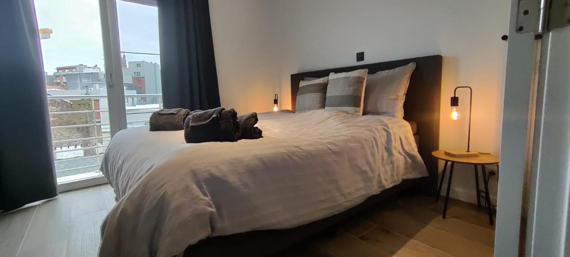 Luxueus, Ruim Appartement Op 350M Van Het Strand Остенде Экстерьер фото