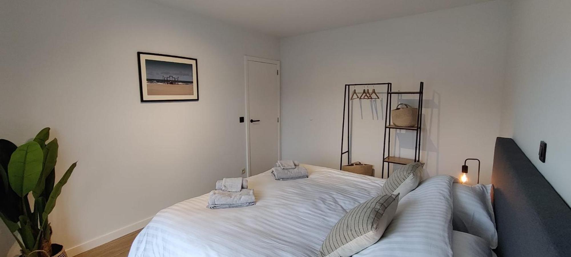 Luxueus, Ruim Appartement Op 350M Van Het Strand Остенде Экстерьер фото
