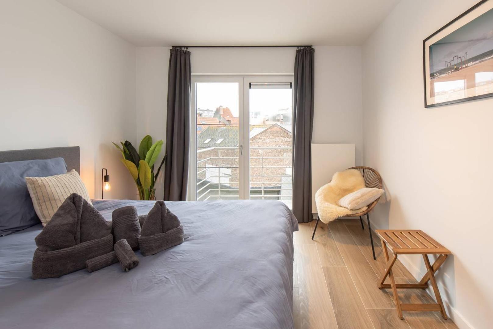 Luxueus, Ruim Appartement Op 350M Van Het Strand Остенде Экстерьер фото